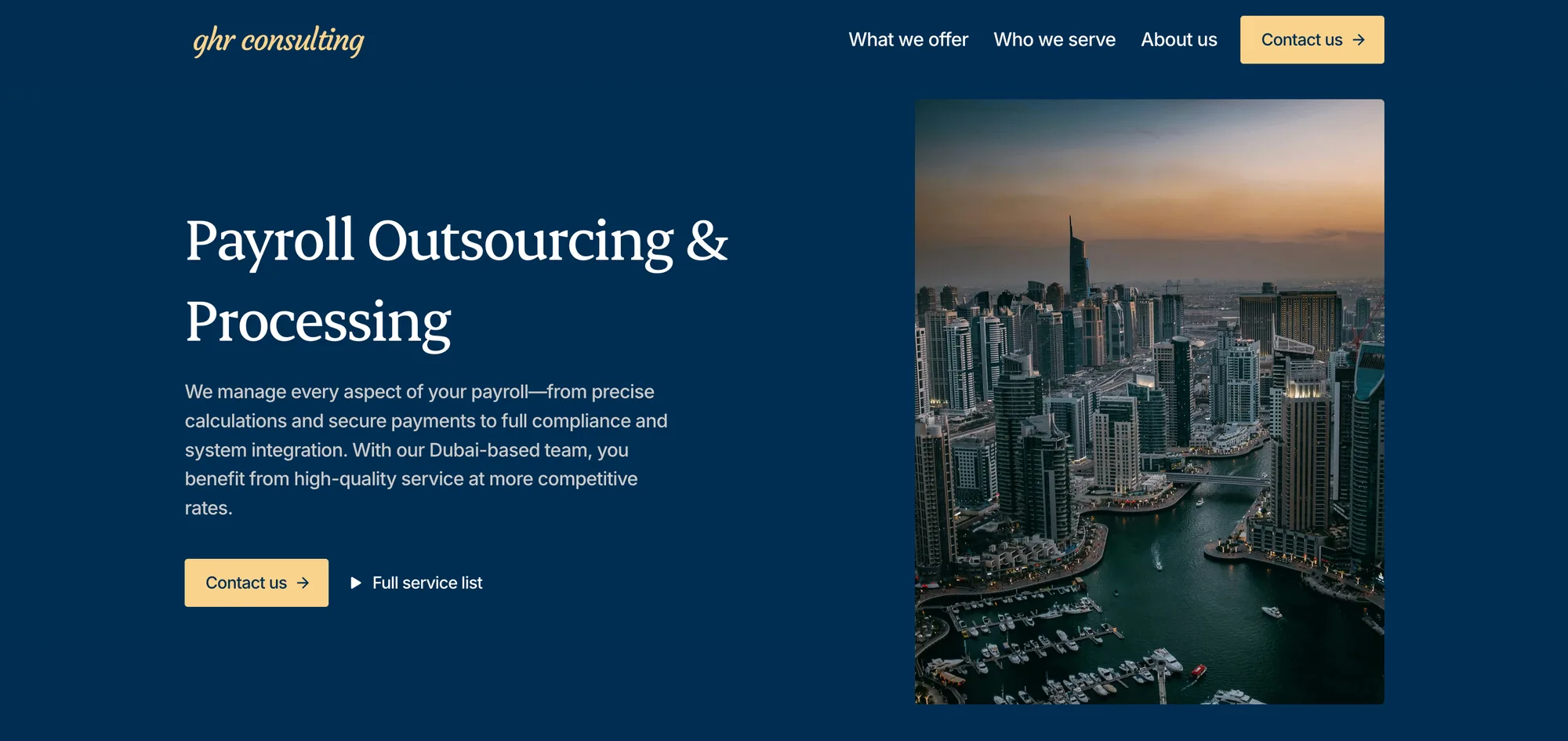 Pagina principală GHR Consulting, cu servicii de salarizare și o fotografie panoramică din Dubai